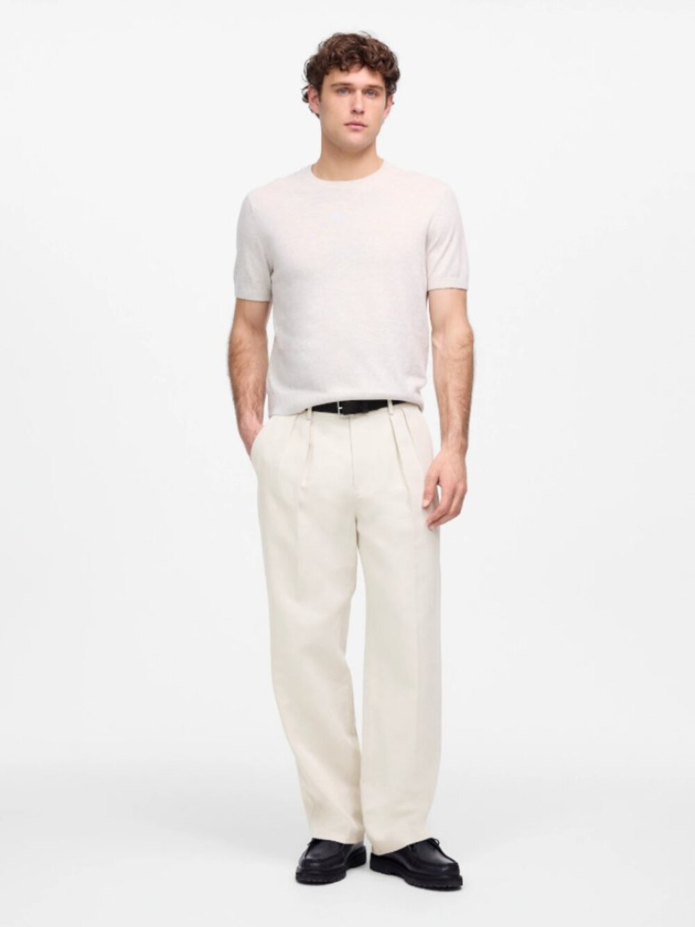 Madewell Double-Pleated Trouser in Cotton-Linen Blend in Bone Cream